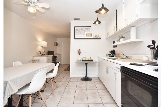 Foto del edificio - Very nice 2 bedroom 1 bath duplex!