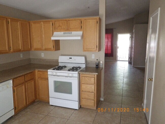 Foto del edificio - Nice Single Story House in West Side Vegas