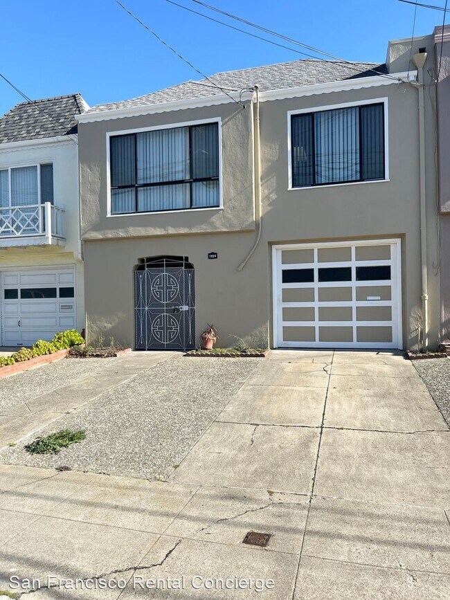 Building Photo - 2 br, 1 bath House - 1934 42nd Avenue- Ups...