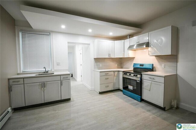 Foto del edificio - 459 Linden St