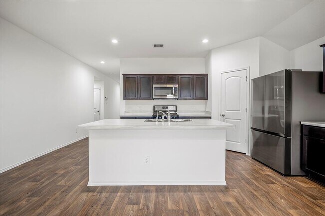 Foto del edificio - 5315 Cherry Tallow Trail