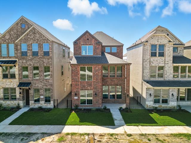 Foto principal - 1556 Lake District Dr