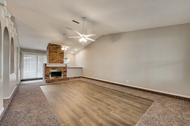 Foto del edificio - Adorable 3 bedroom home with tons of updates!