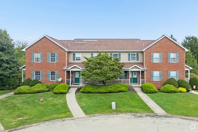 Building Photo - Edgewood Manor