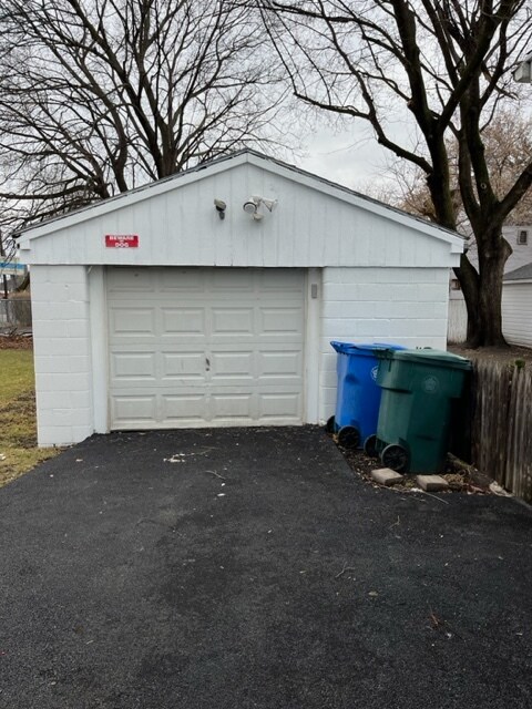Building Photo - 47 Holworthy St