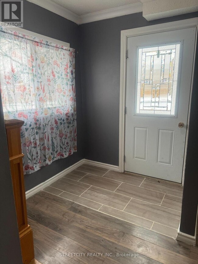 Building Photo - 1331 Limberlost Rd