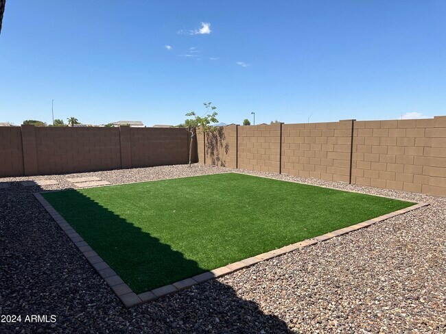 Building Photo - 36610 W Mediterranean Way