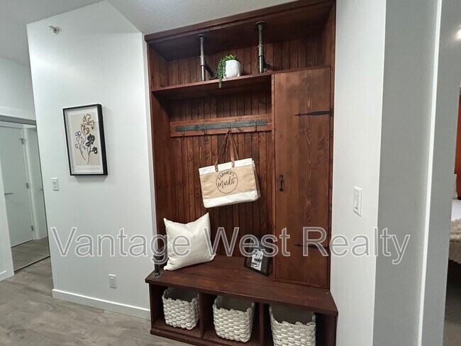 Photo du bâtiment - 1775 Chapman Pl