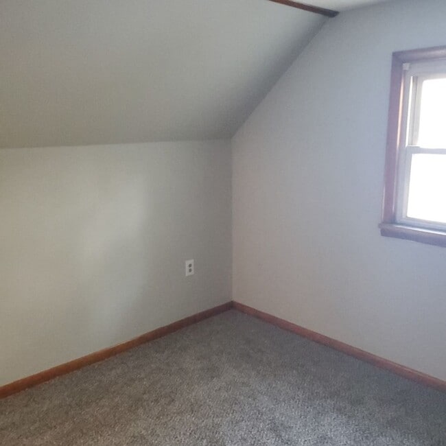 Foto del edificio - 4BDRM HOUSE FOR RENT