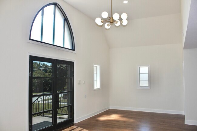 Foto del edificio - 306 N Rosedale Ave
