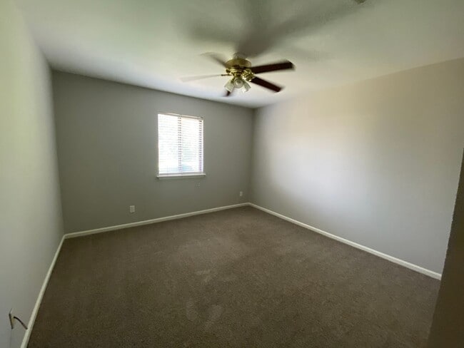 Foto del edificio - 509 Heritage Pl