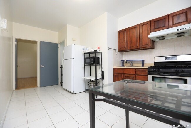 Foto del edificio - 41-11-41-76 76th St