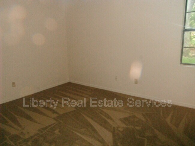 Foto del edificio - 707 Thornwood Way