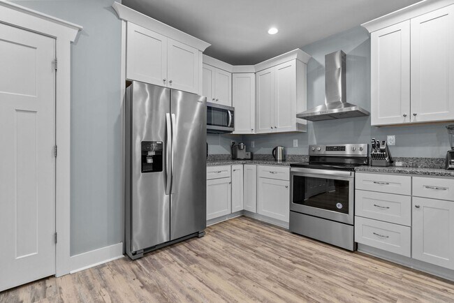 Foto del edificio - Charming 3-Bedroom Home in Suffolk!