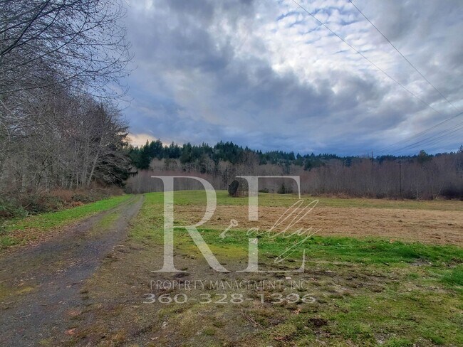 Foto del edificio - Stunning Secluded 5 Acre Paradise