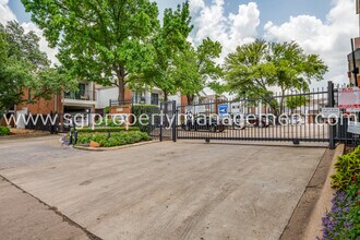 Building Photo - 5100 Verde Valley Ln