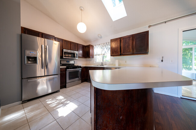 Foto del edificio - 12950 Black Hills Dr