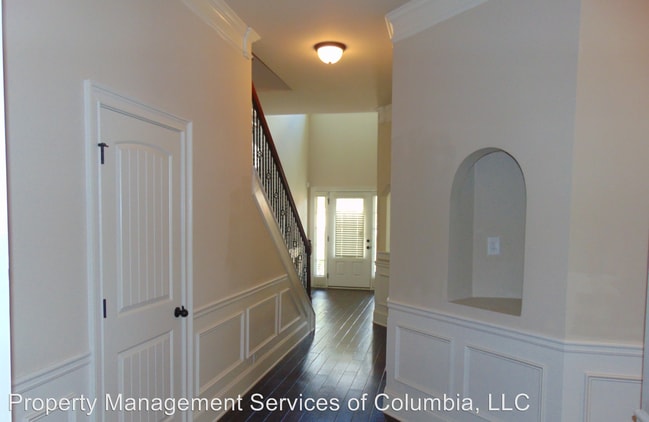 Building Photo - 5 br, 3.5 bath House - 307 Lake Frances Dr.