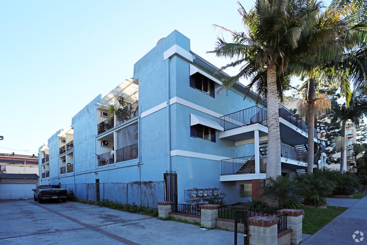 Foto del edificio - 1403 N Spurgeon St