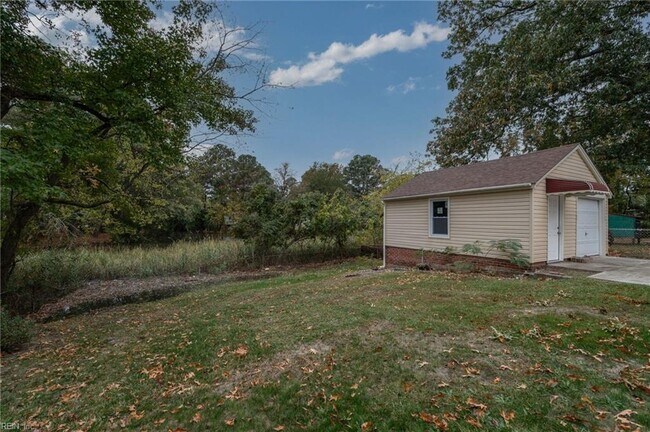 Building Photo - 3549 Norland Court