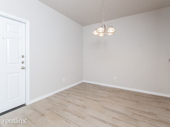 Foto del edificio - 3 br, 2 bath Duplex - 2541 Leroy Lane B