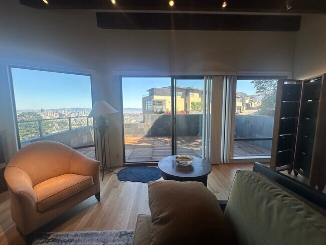 Foto del edificio - 304 Twin Peaks Blvd