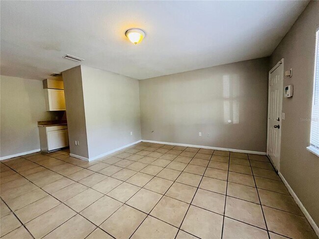 Foto del edificio - 1031 Crestview Ave