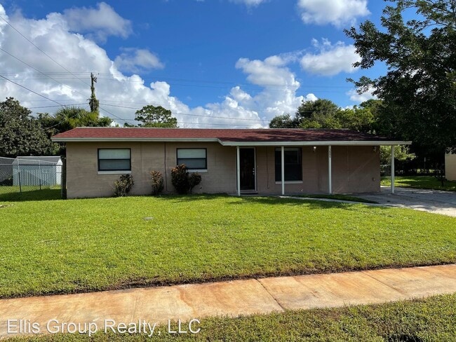 Building Photo - 3 br, 1 bath House - 3884 Kennedy Cir.