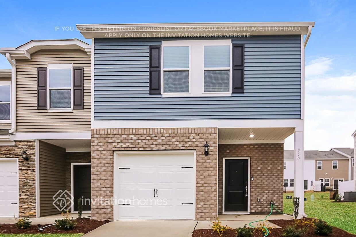 Foto principal - 950 Greenville Wy