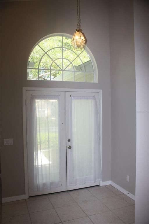 Building Photo - 817 Lakeworth Cir