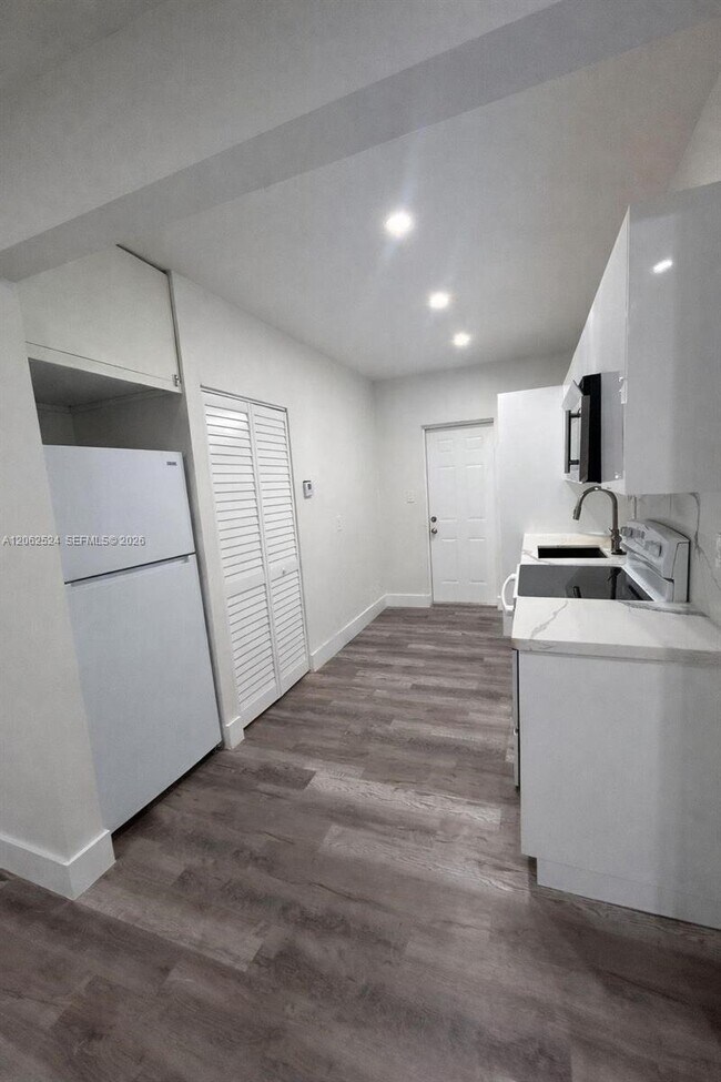 Foto del edificio - 2931 NW 47th St