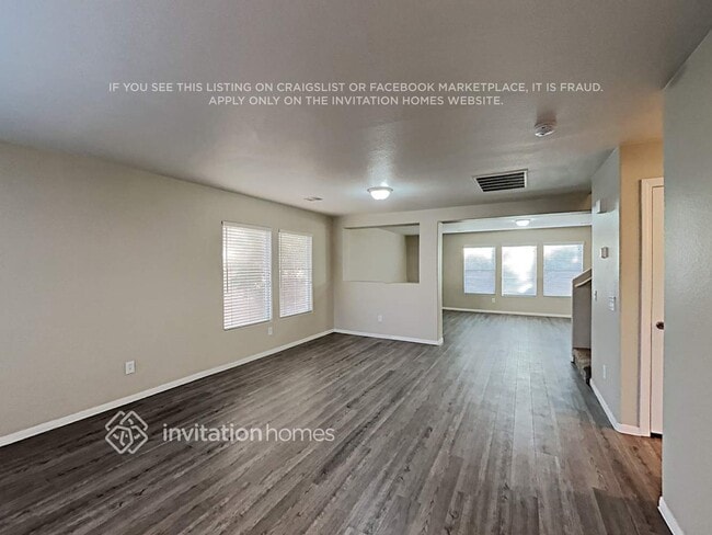 Building Photo - 11575 W Aruba Beach Ave