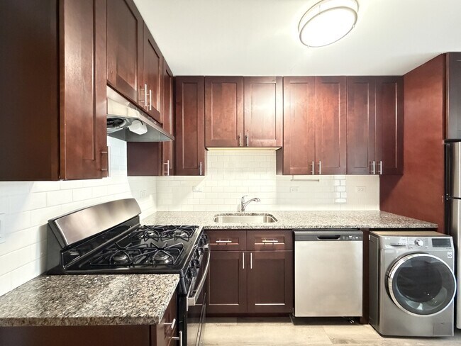 Foto del edificio - 725 St Johns Ave