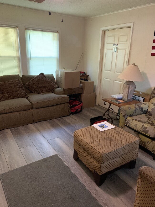 Building Photo - 6508 Blue Ridge Blvd