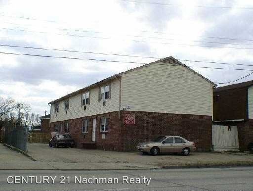 Primary Photo - 323 E Little Creek Rd