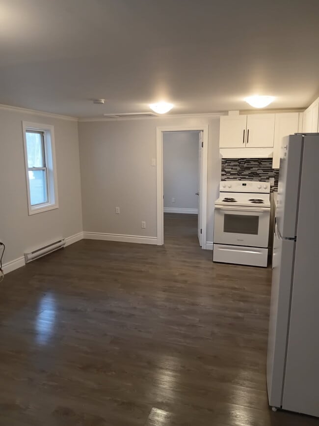 Building Photo - 4059-4059 45