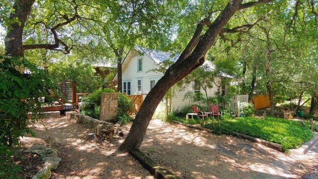 Photo - 1629 Waterston Avenue House
