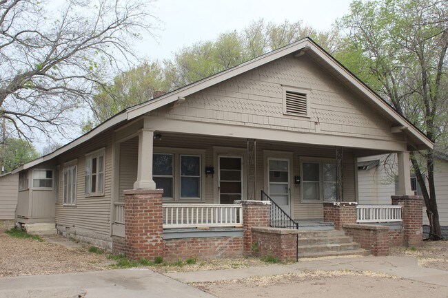 1933-1935 N. Waco - 1933-1935 N Waco Ave