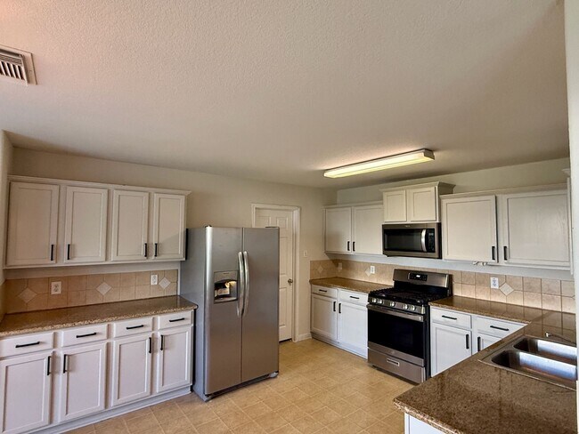 Foto del edificio - 21315 Bella Mountain Dr