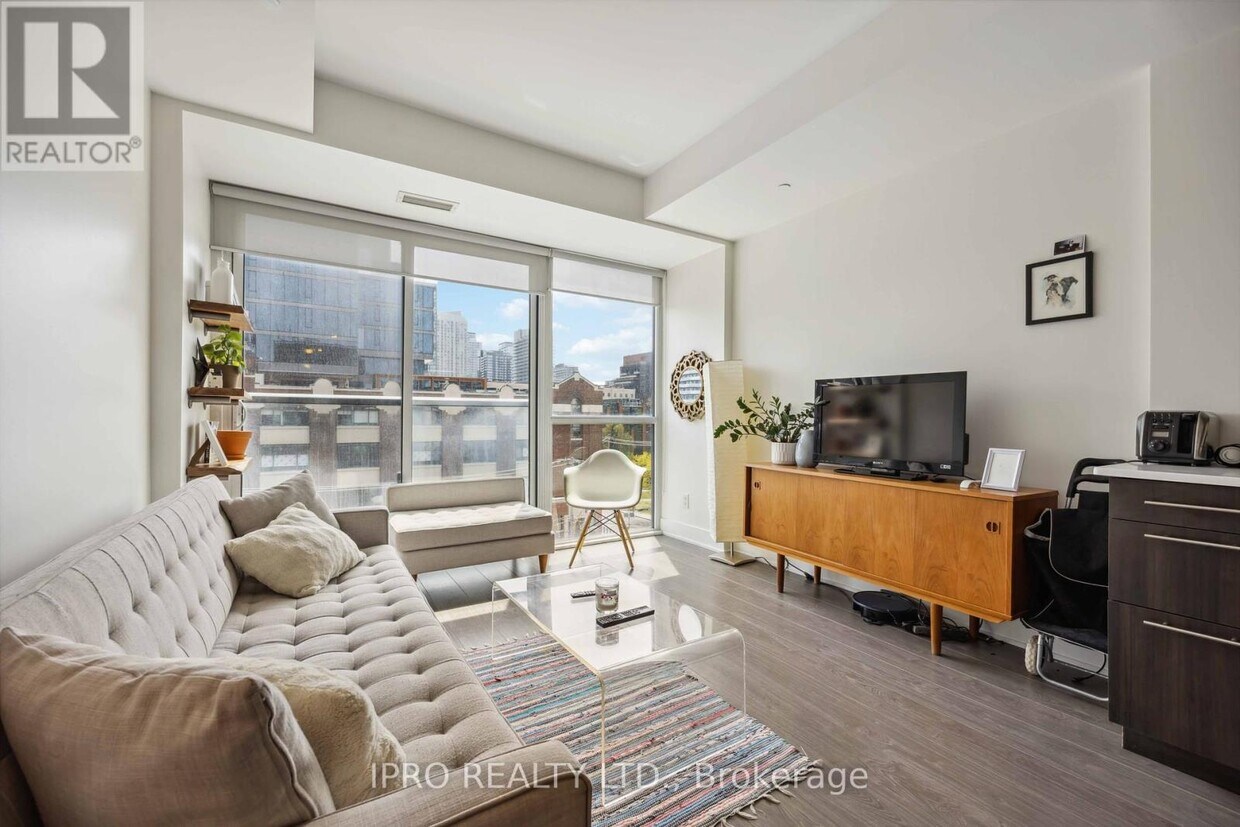 Photo principale - 508-508 Wellington St W