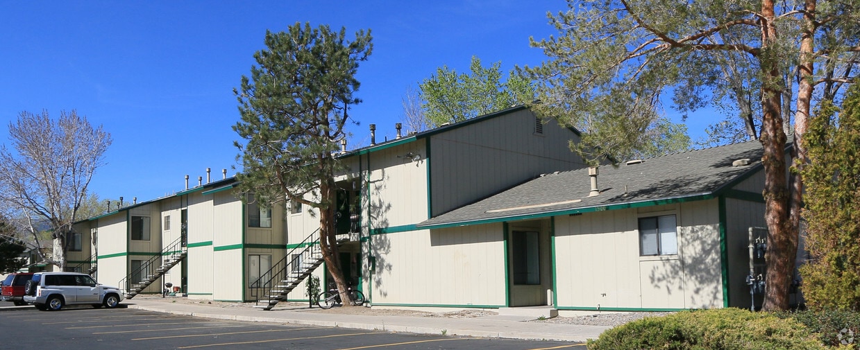 Primary Photo - 1500 Riley Ave