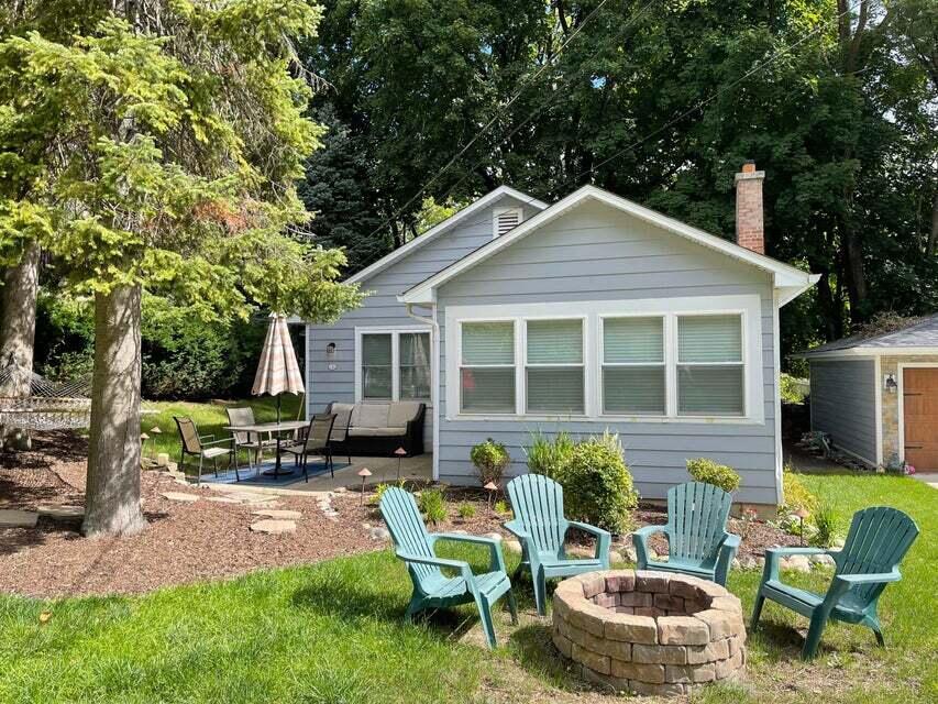 Primary Photo - 3 Geneva Ln