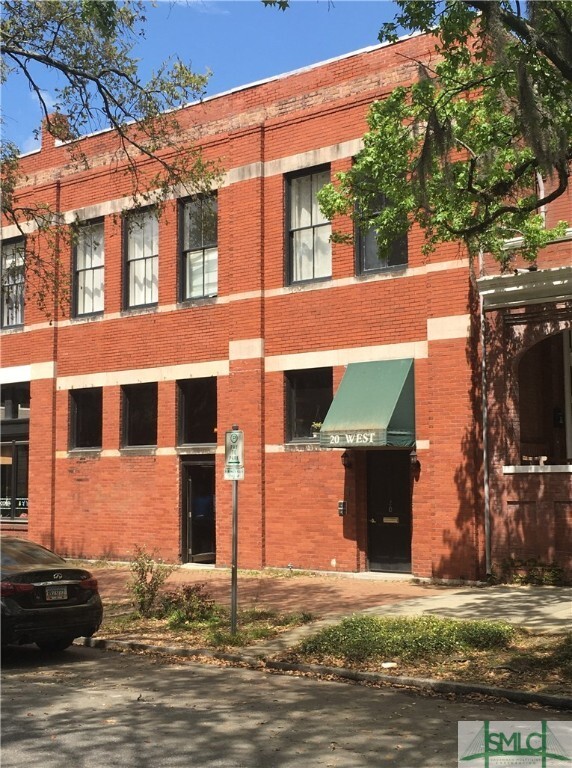 Foto principal - 20 W Oglethorpe St