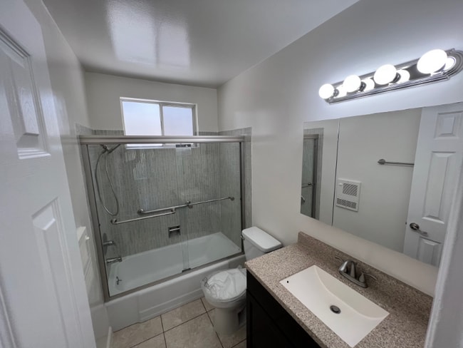 Building Photo - 5430 Corteen Pl