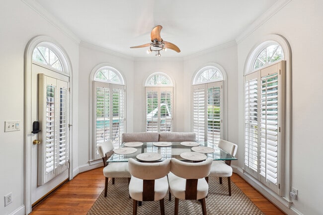 Foto del edificio - 814 Lynhurst Dr SW