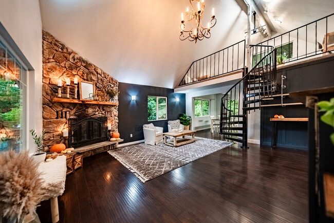 Building Photo - 3610 NE Old Belfair Hwy