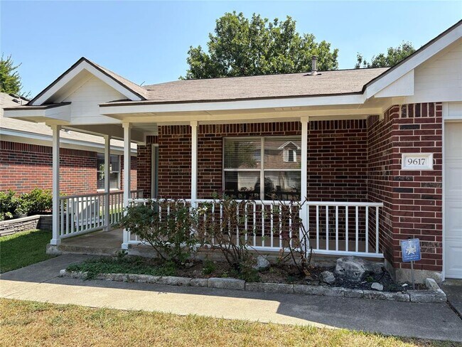 Foto del edificio - 9617 Copper Creek Dr
