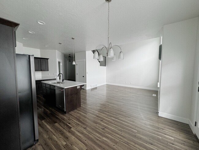 Building Photo - 4163 W 1630 N