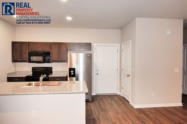 Building Photo - Gorgeous home off S. Rutherford! 3BR/2.5BA...
