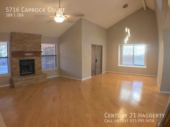 Foto del edificio - 5716 Caprock Ct